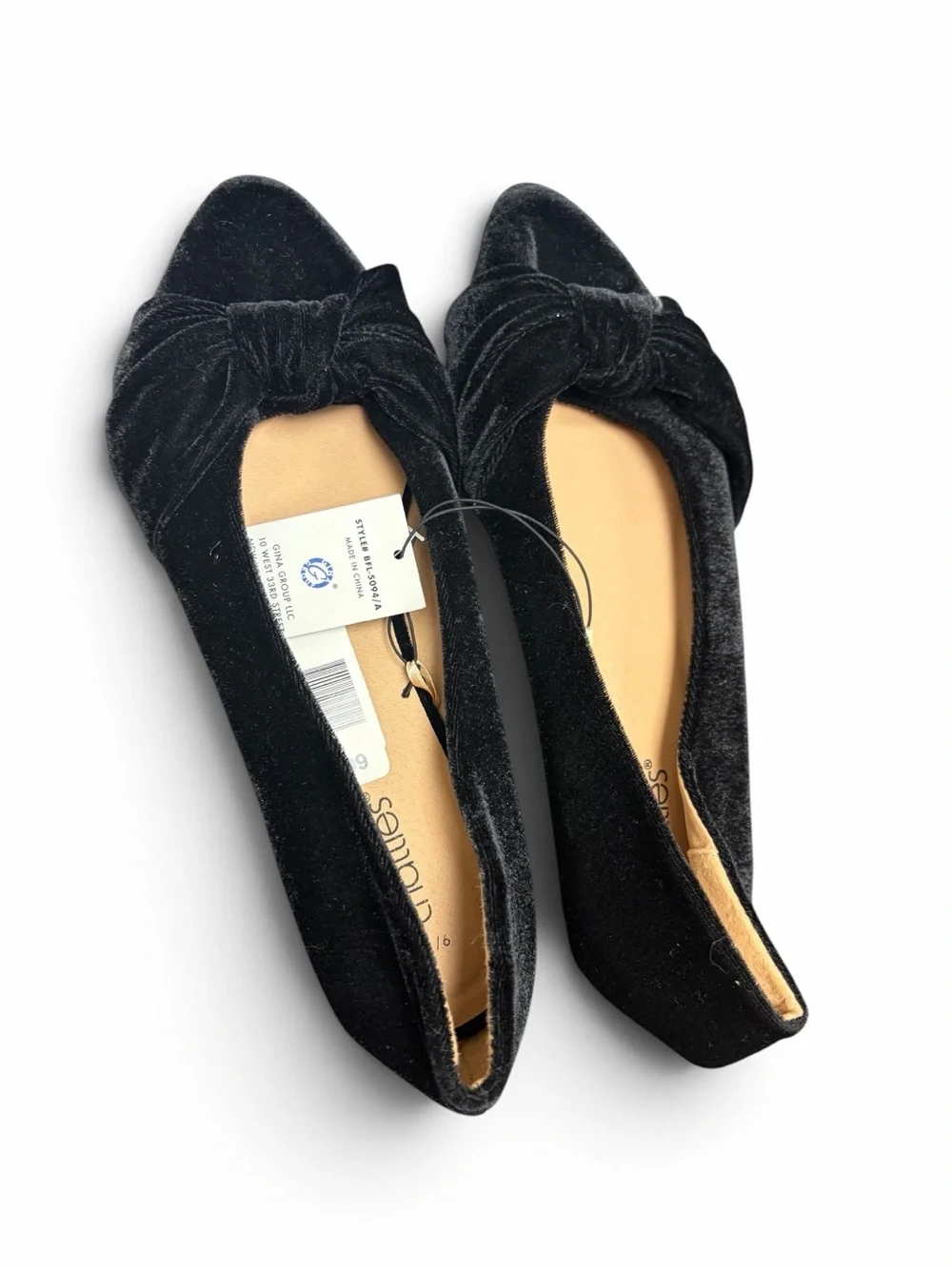 Black Velvet Knot Pointed-Toe Flats